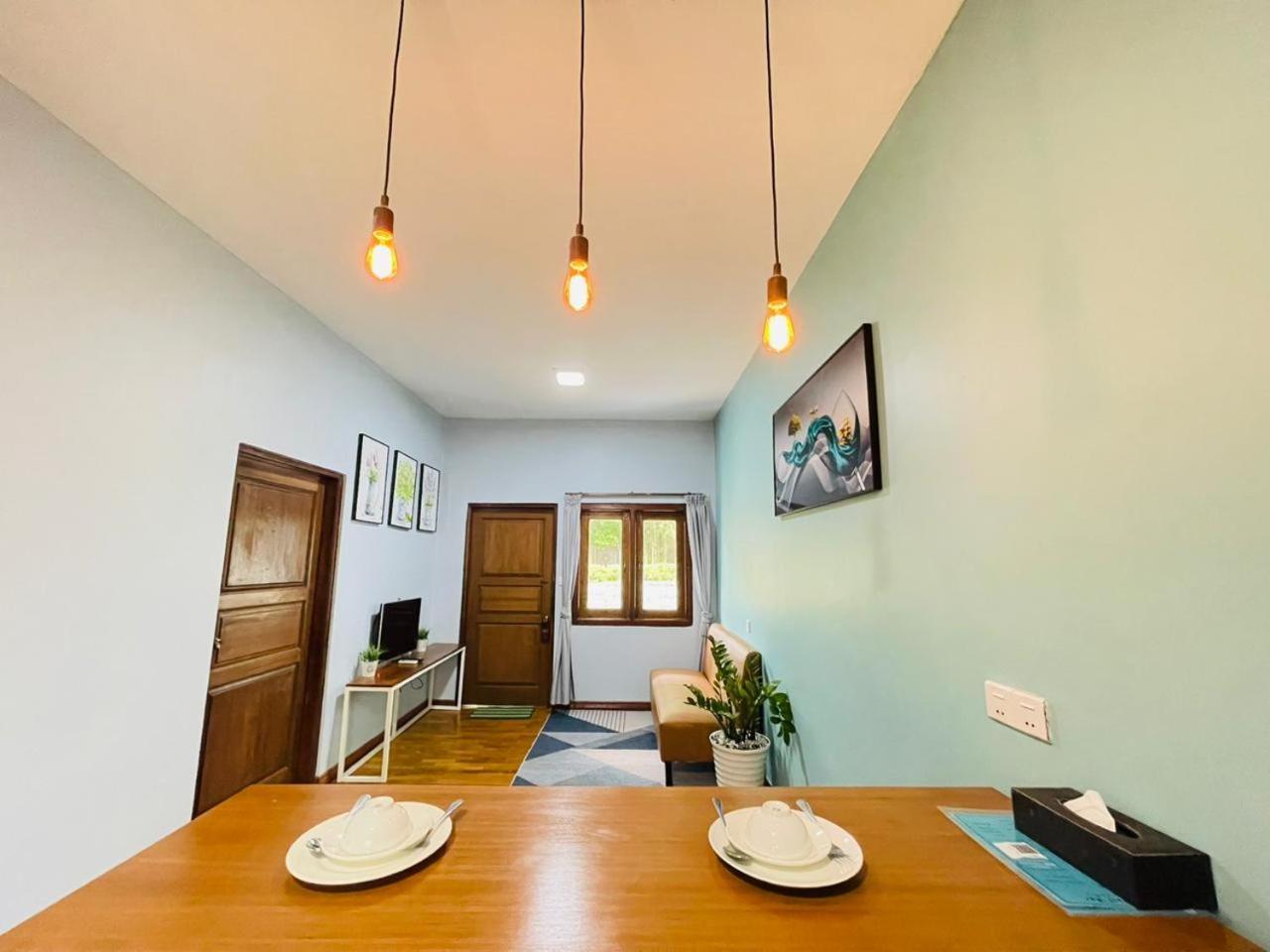 WH Hotel&Service Apartment Thanlyin Eksteriør billede