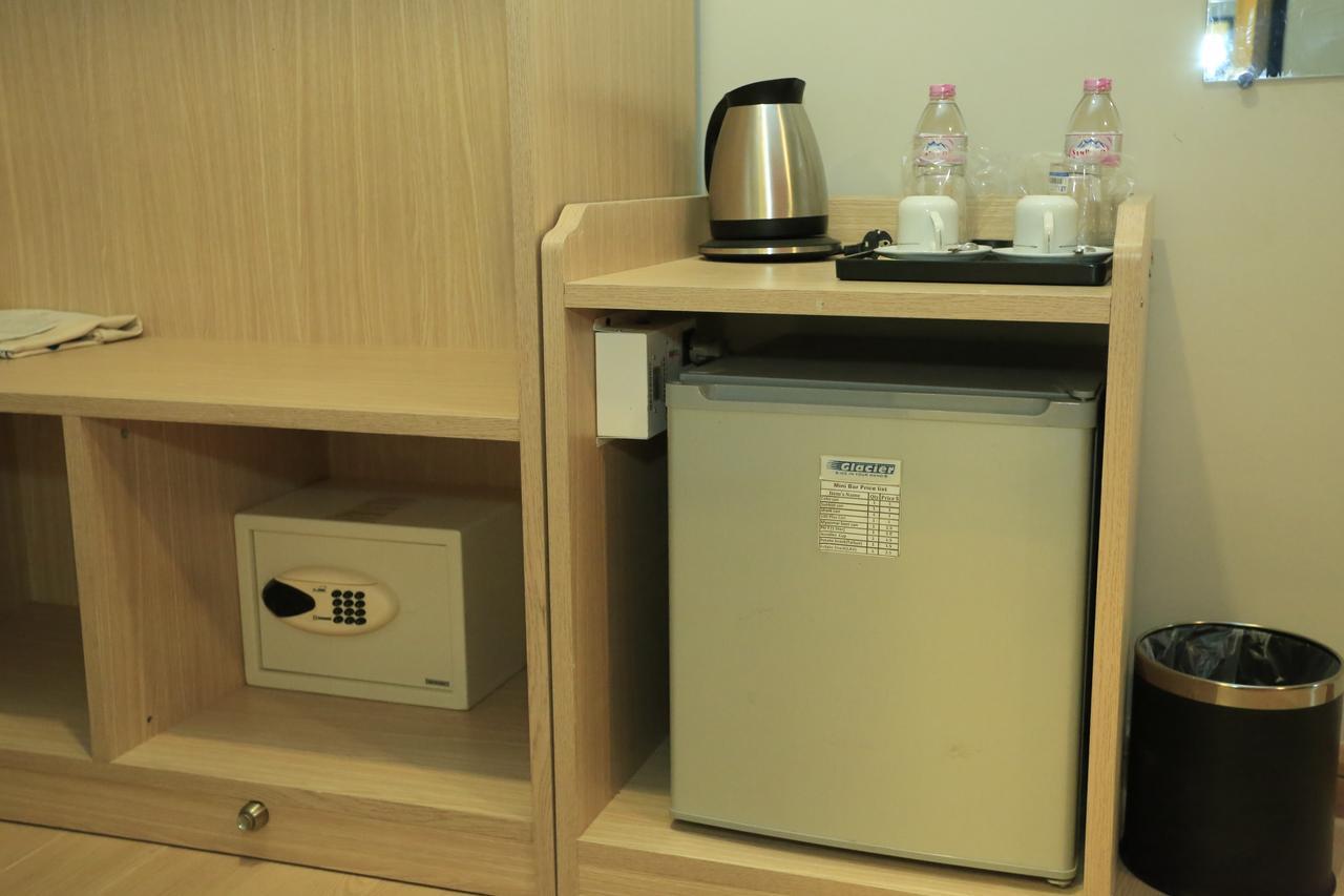 WH Hotel&Service Apartment Thanlyin Eksteriør billede